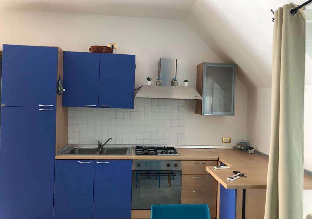 La Magnolia Apartments Violet Desenzano del Garda Ngoại thất bức ảnh